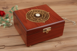 Classic Thuya Wood Jewellery Box